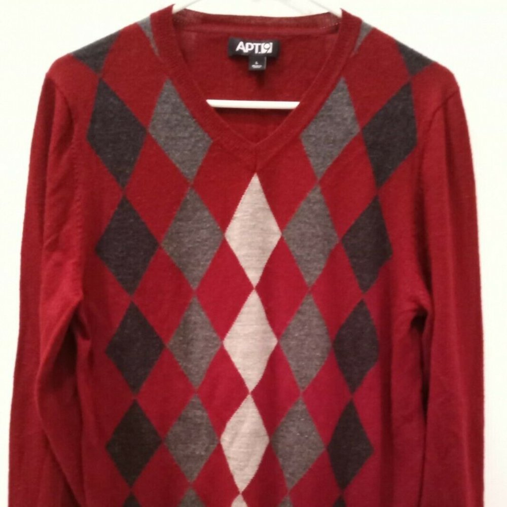 Apt 9 Argyle Sweater Size Large